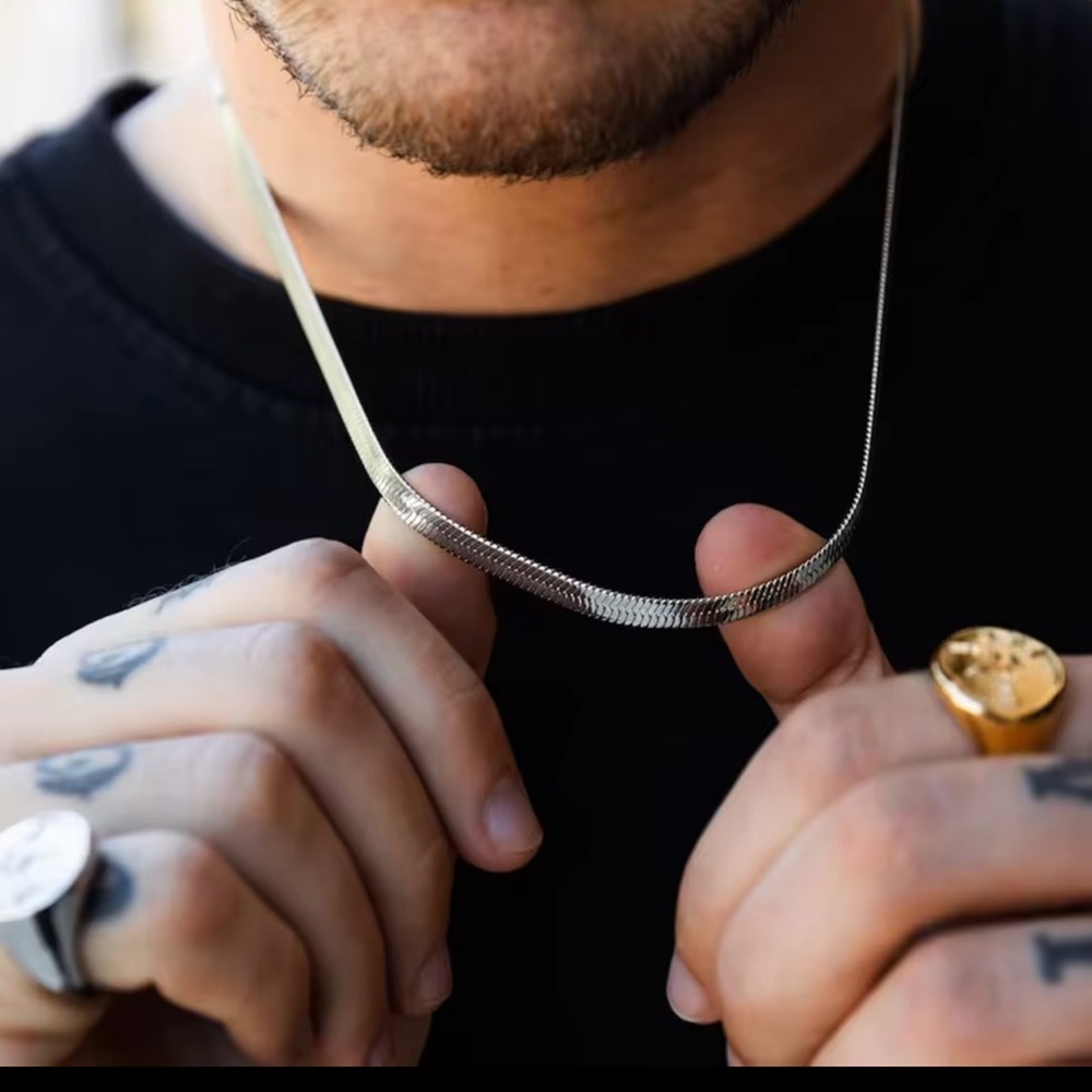 Sterling silver herringbone chain 17”